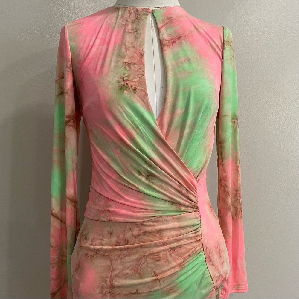 IVIN IVIN Long Sleeve Dress - Picture 2 of 16